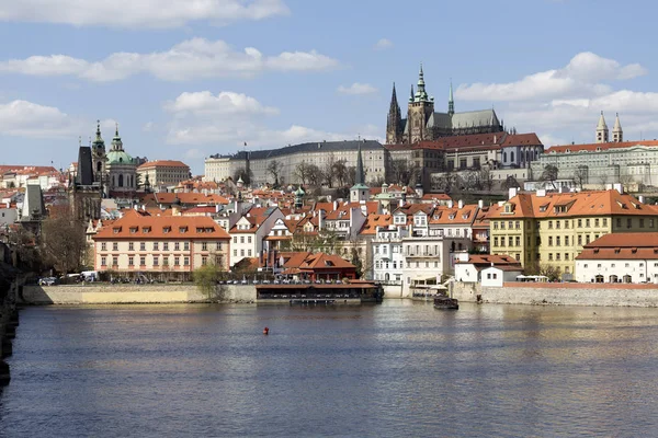 Gotický Hrad Pražský Malostranských Nad Řeky Vltavy Slunečný Den Česká — Stock fotografie