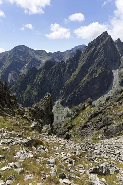 Widok Górskie Szczyty Alpejski Krajobraz Wysokie Tatry Słowacja — Zdjęcie stockowe