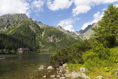 Tepeler ve alp peyzaj yüksek Tatras, Slovakya'nın dağda görüntülemek