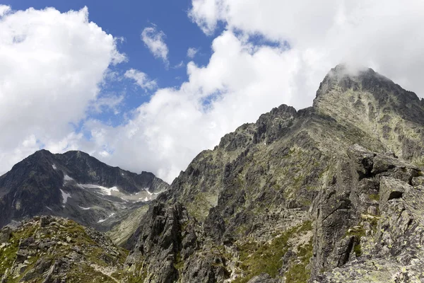 Widok Górskie Szczyty Alpejski Krajobraz Wysokie Tatry Słowacja — Zdjęcie stockowe