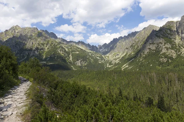 Tepeler Alp Peyzaj Yüksek Tatras Slovakya Nın Dağda Görüntülemek — Stok fotoğraf