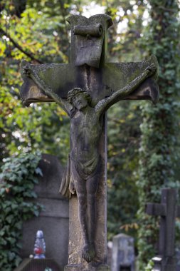 Tarihi heykel üzerinde gizemli eski Prag Mezarlığı, Çek Cumhuriyeti