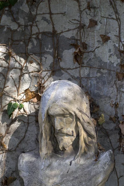 Statue Historique Sur Mystérieux Vieux Cimetière Prague République Tchèque — Photo