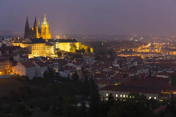 Natt Prague City Med Gotiska Slott Tjeckien — Stockfoto