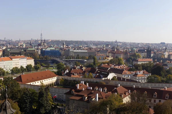 Podzim Praha Město Budovami Věže Katedrál Mosty Slunečný Den Česká — Stock fotografie