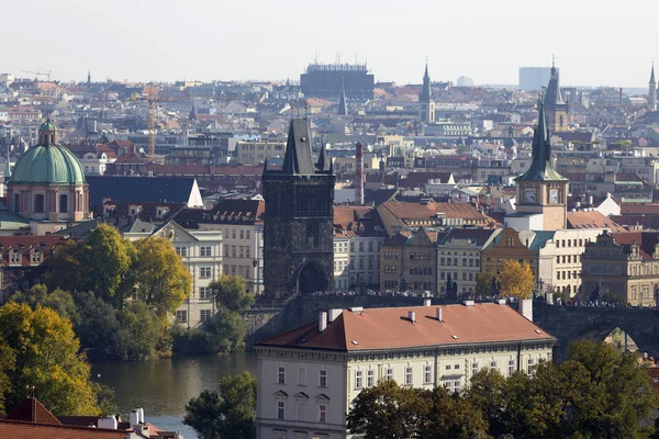 Automne Prague City Avec Ses Bâtiments Tours Cathédrales Ponts Sous — Photo