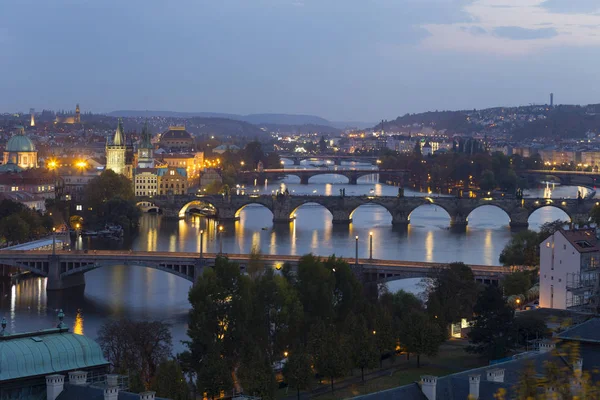 Nuit Prague City Avec Ses Bâtiments Tours Cathédrales Ponts République — Photo