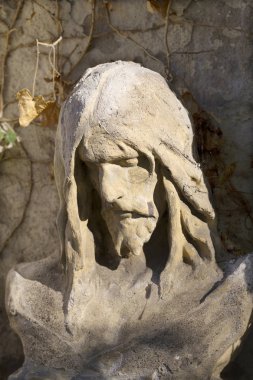 Tarihi heykel üzerinde gizemli eski Prag Mezarlığı, Çek Cumhuriyeti