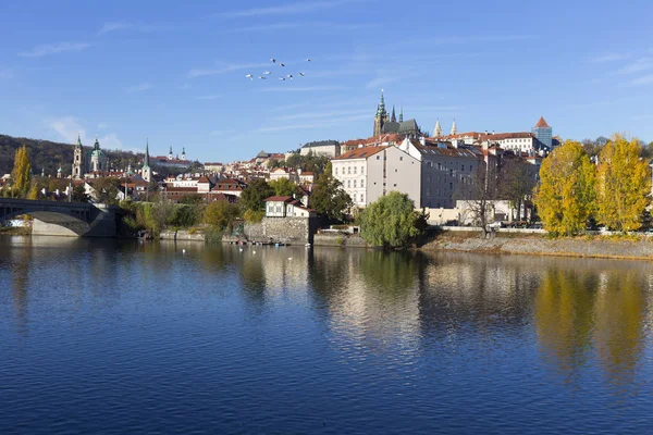 Colorful Autumn Prague Gothic Castle Lesser Town River Vltava Sunny — Stock Photo, Image