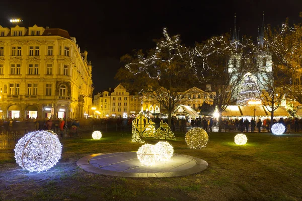 Świąteczny Nastrój Rynku Starego Miasta Praga Czechy — Zdjęcie stockowe