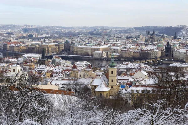 Città Praga Innevata Hill Petrin Repubblica Ceca — Foto Stock