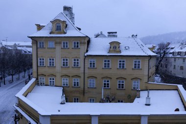 Karlı sisli Prag Adası Kampa kar fırtınası, Çek Cumhuriyeti