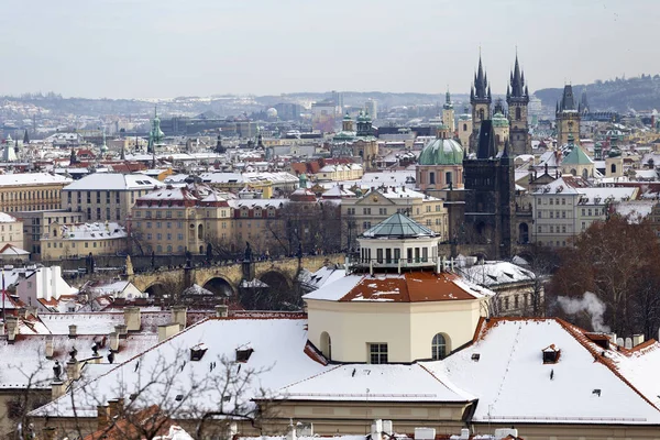 Snowy Prague City Desde Hill Petrin República Checa —  Fotos de Stock