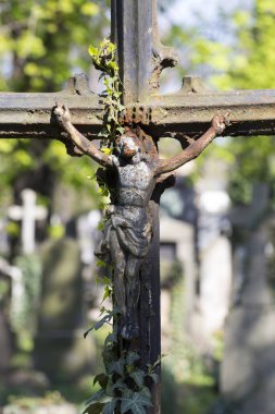 Tarihi heykel üzerinde gizemli eski Prag Mezarlığı, Çek Cumhuriyeti