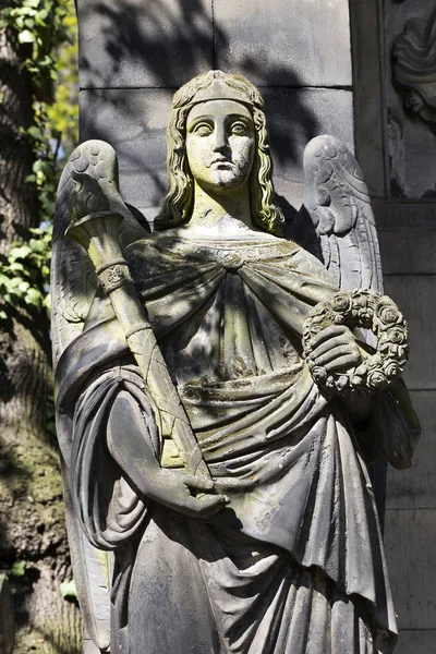 Statue Historique Sur Mystérieux Vieux Cimetière Prague République Tchèque — Photo