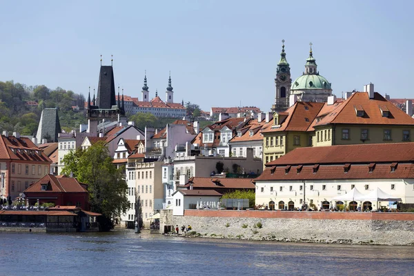 Sunny Prague City Por Encima Del Río Moldava República Checa — Foto de Stock