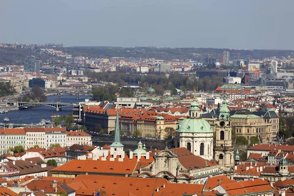 Printemps Prague Ville Avec Nature Verte Les Arbres Fleurs République — Photo