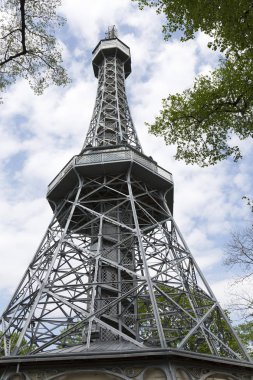 Prag Tepesi Petrin'deki Petrin Gözetleme Kulesi'nde Bahar Manzarası, Azaltılmış Eyfel Kulesi Repliği, Çek Cumhuriyeti