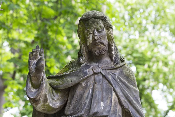 Misterio Primavera Antiguo Cementerio Praga Con Sus Estatuas República Checa —  Fotos de Stock