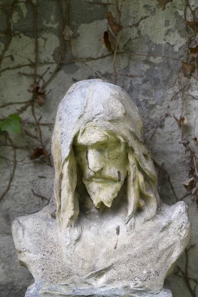 Mysteriöse Quelle Alter Prager Friedhof Mit Seinen Statuen Tschechische Republik — Stockfoto