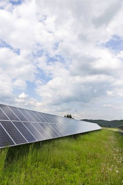 Yay Çayırı 'ndaki Güneş Enerji İstasyonu 