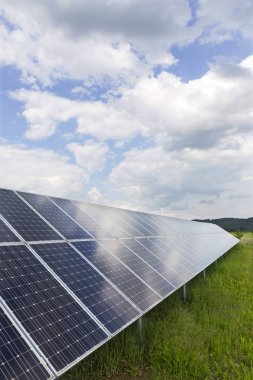 Yay Çayırı 'ndaki Güneş Enerji İstasyonu 