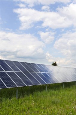 Yay Çayırı 'ndaki Güneş Enerji İstasyonu 