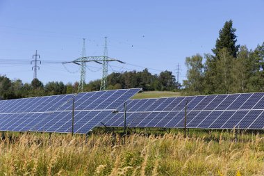 Solar Power Station yaz çayır 