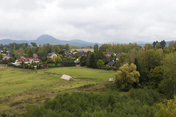 Small Town Sloup Cechach Осінній Ландшафт Півночі Богемії Лужицькі Гори — стокове фото