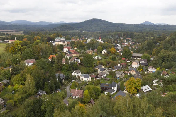 Μικρή Πόλη Sloup Cechach Φθινόπωρο Τοπίο Της Βόρειας Βοημίας Lusatian — Φωτογραφία Αρχείου