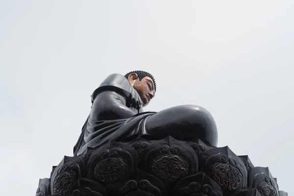 Vista Laterale Della Statua Buddha Nero Fansipan Mountain Vietnam — Foto Stock