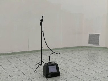 Partikül Sayacı ile ameliyathane içindeki tozu test etme.