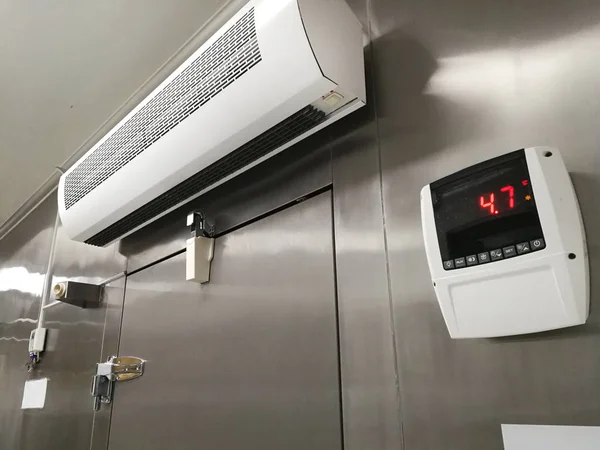 Soğuk Hava Deposu'nun önü dört noktada yedi derece santigrat derece
