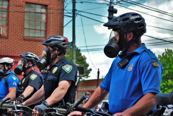 Дейтон Огайо Сша 2020 Поліцейські Контролюють Натовп Чорному Житті Марш — стокове фото