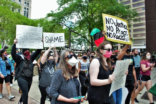 Dayton Ohio Estados Unidos 2020 Manifestantes Mitin Sobre Materia Vidas — Foto de Stock