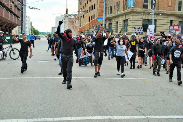 Dayton Ohio États Unis 2020 Des Manifestants Lors Rassemblement Personnes — Photo