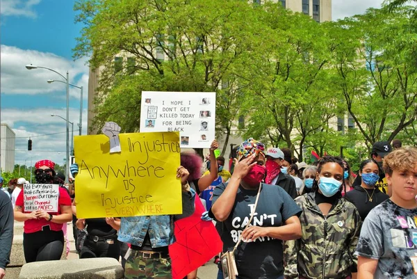 Dayton Ohio Usa 2020 Demonstranten Bei Einer Kundgebung Black Lives — Stockfoto