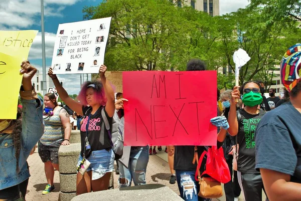 Dayton Ohio Usa 2020 Demonstranten Bei Einer Kundgebung Black Lives — Stockfoto