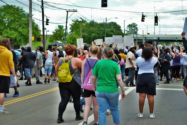 Dayton Ohio Stany Zjednoczone 2020 Protestujący Przeciwko Sprawie Czarnego Życia — Zdjęcie stockowe