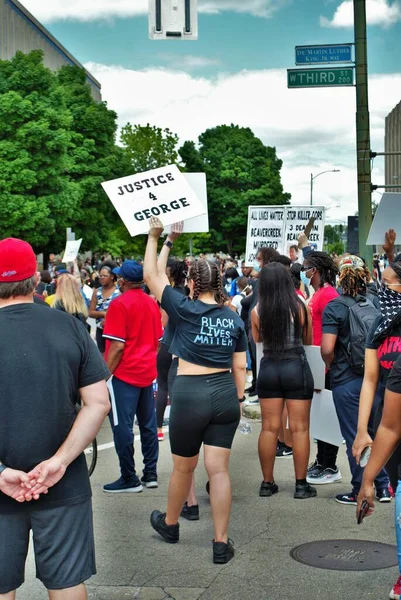 Dayton Ohio Stany Zjednoczone 2020 Protestujący Przeciwko Sprawie Czarnego Życia — Zdjęcie stockowe