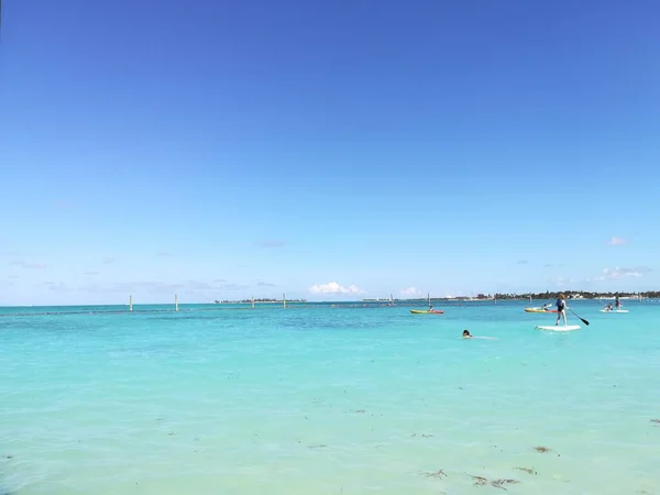Reis Naar Bahama Resort Geweldig Strand Glasblauw Water Palmen Zon — Stockfoto