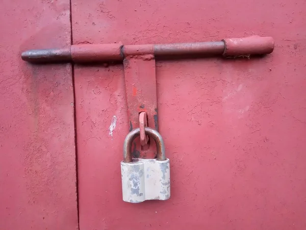 Παλιά Σκουριασμένη Vintage Κλειδαριά Μια Μεταλλική Πόρτα — Φωτογραφία Αρχείου
