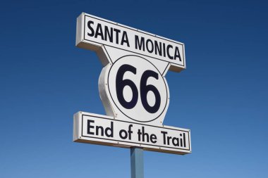 Route 66, sonunda Trail yol işaret Santa Monica, Los Angeles, Kaliforniya