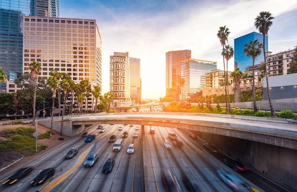 Downtown Los Angeles Tráfego Pôr Sol — Fotografia de Stock