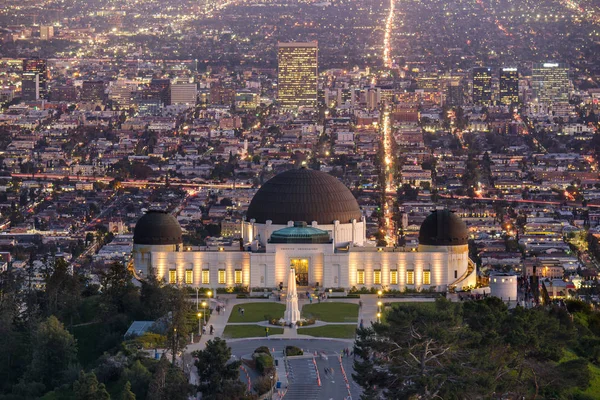 Griffith Observatory and Los Angeles at night — Stock Photo, Image