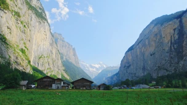 Sviçre Nin Jungfrau Bölgesindeki Lauterbrunnen Vadisi — Stok video