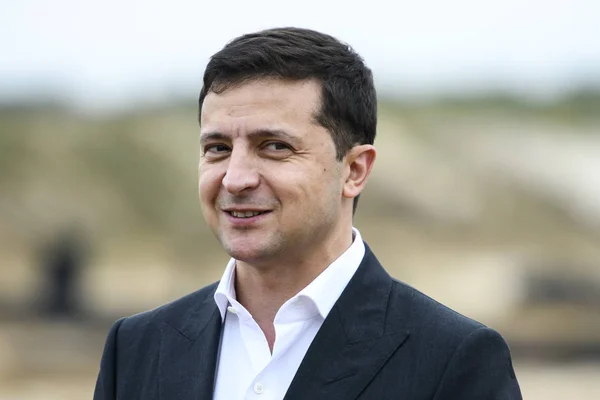 Ukrainian President Volodymyr Zelenskiy in the village of Stare, Ukraine, 30 September 2019. — Stock Photo, Image