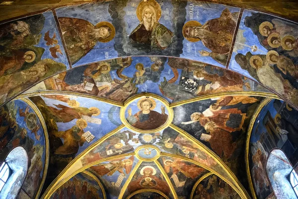 Fragmentos de afrescos pinturas de parede nas paredes da Igreja do Salvador em Berestove em Kiev, Ucrânia . — Fotografia de Stock