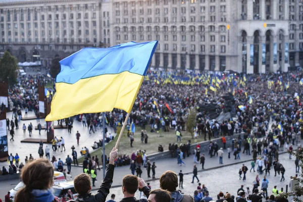 人们参加了在乌克兰基辅举行的反对认可所谓Steinmeier公式的集会. — 图库照片