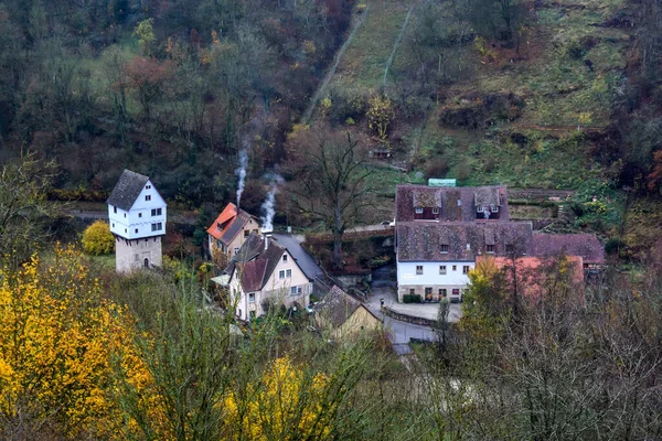 계곡의 브릿지 교회의 전경은 바이에른주 Rothenburg Der Tauber Rothenburg Der — 스톡 사진